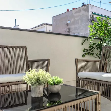Atyco Madrid Apartment Exterior photo